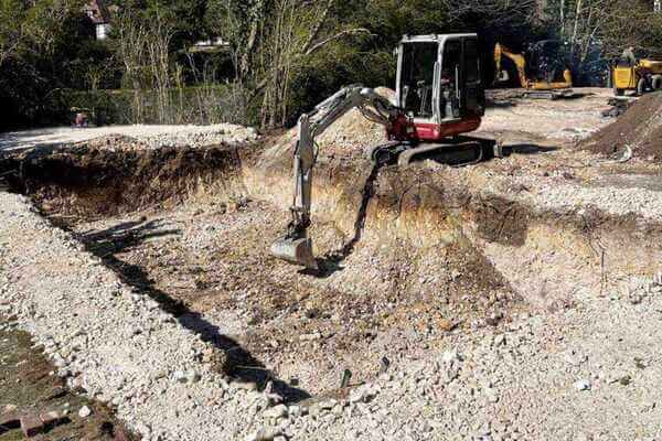 swimming pool plant digger hire services 05