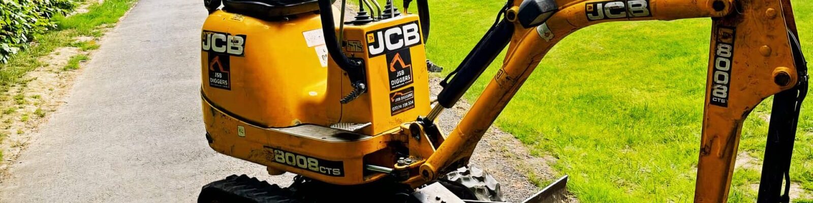 diggers dumpers hire services in hartley 2